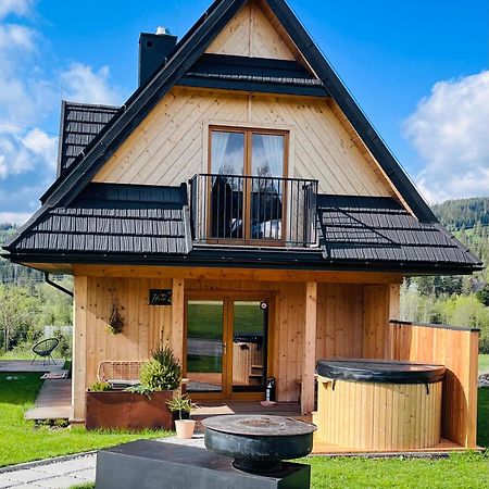 Domki Fox House Z Jacuzzi Elektrycznym Na Wylacznosc กอสเชียลิสกอ ภายนอก รูปภาพ