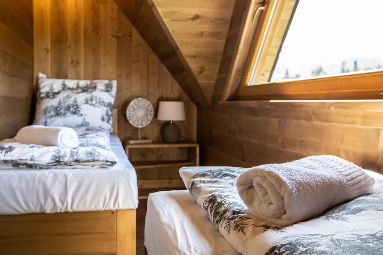 Domki Fox House Z Jacuzzi Elektrycznym Na Wylacznosc กอสเชียลิสกอ ภายนอก รูปภาพ