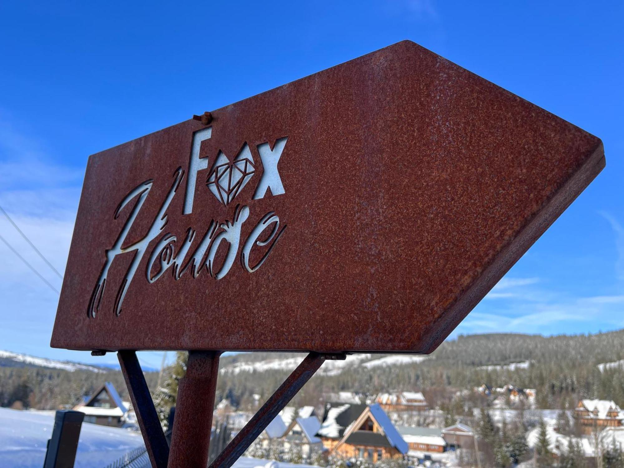 Domki Fox House Z Jacuzzi Elektrycznym Na Wylacznosc กอสเชียลิสกอ ภายนอก รูปภาพ